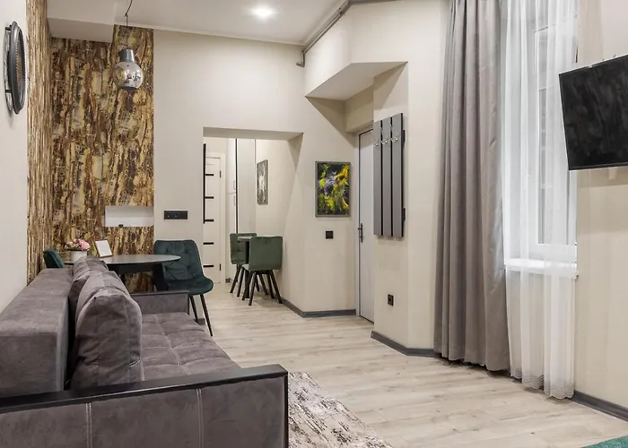 Luxury Apartment In Downtown